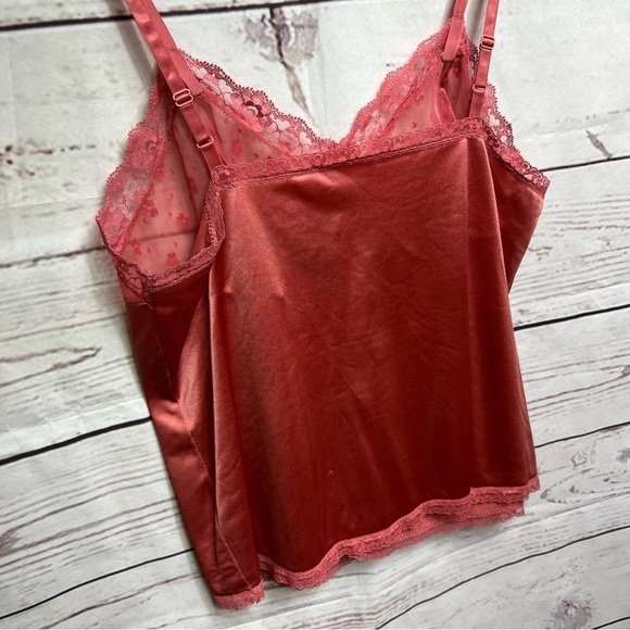 VINTAGE JC Penny lace slip on camisole top Sz 34 - Picture 6 of 9